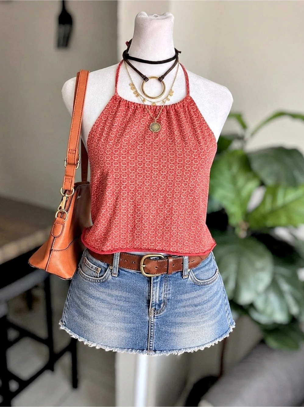 GAP Halter Top Size M